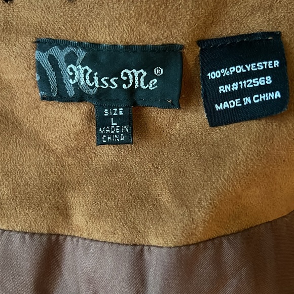 Miss Me Fringed Vest - Picture 4 of 4